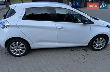 Хэтчбек Renault Zoe 2018 в 