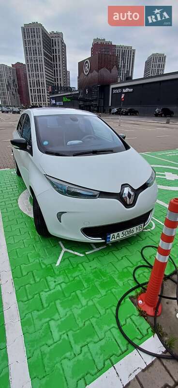 Хэтчбек Renault Zoe 2015 в Киеве фото 2 Хэтчбек Renault Zoe 2015 в Киеве