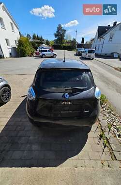 Хэтчбек Renault Zoe 2019 в 