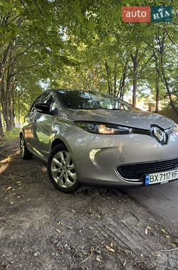 Хетчбек Renault Zoe 2015 в Хмельницькому