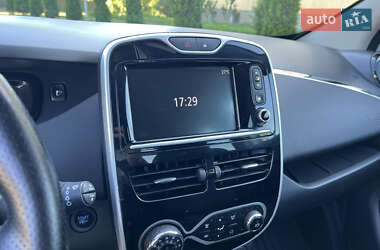 Хетчбек Renault Zoe 2017 в 