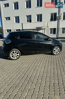 Хэтчбек Renault Zoe 2017 в 