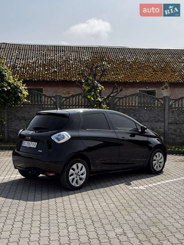 Хэтчбек Renault Zoe 2017 в Городке