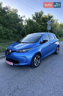 Хэтчбек Renault Zoe 2017 в Городке
