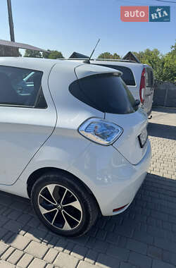 Хэтчбек Renault Zoe 2014 в 