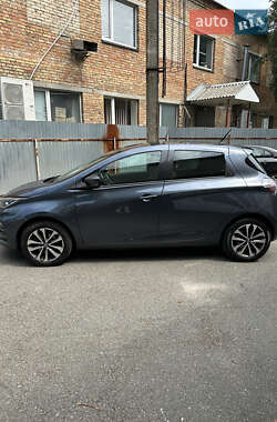 Хэтчбек Renault Zoe 2021 в 