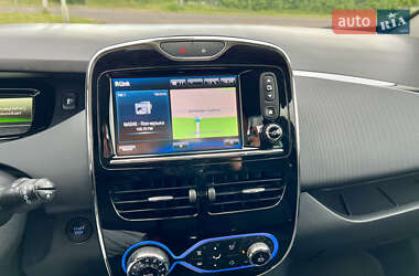 Хэтчбек Renault Zoe 2019 в 