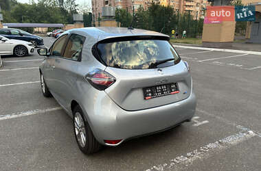 Хэтчбек Renault Zoe 2021 в 
