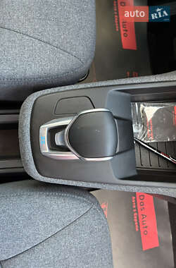 Хэтчбек Renault Zoe 2021 в 