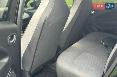 Хэтчбек Renault Zoe 2022 в 