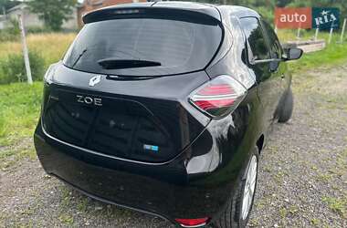 Хэтчбек Renault Zoe 2022 в 