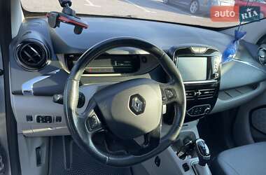 Хэтчбек Renault Zoe 2015 в 