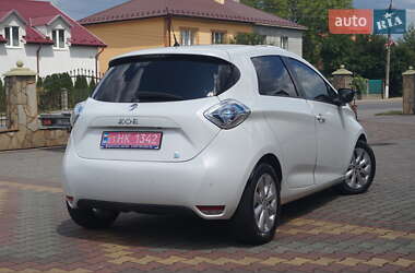Хетчбек Renault Zoe 2016 в 