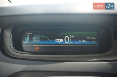 Хетчбек Renault Zoe 2016 в 