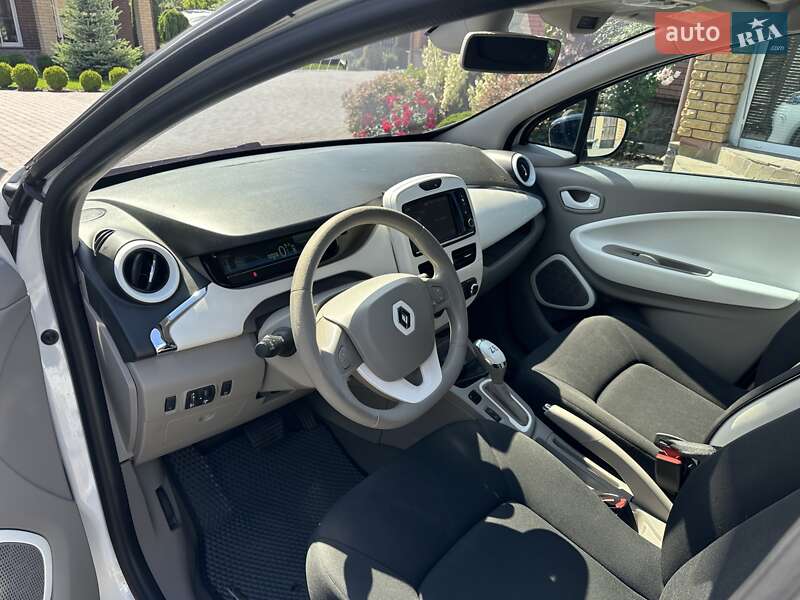 Хэтчбек Renault Zoe 2015 в Сумах