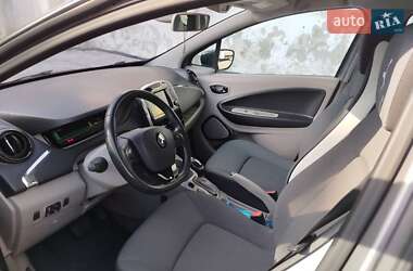 Хэтчбек Renault Zoe 2015 в 