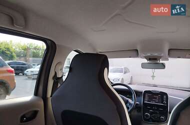 Хэтчбек Renault Zoe 2015 в 