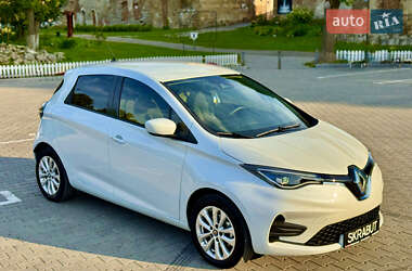 Хэтчбек Renault Zoe 2020 в 