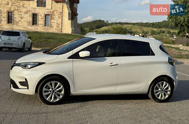 Хэтчбек Renault Zoe 2020 в 