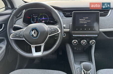 Хэтчбек Renault Zoe 2020 в 