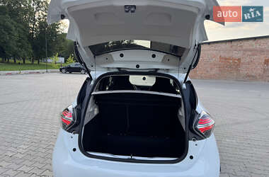 Хэтчбек Renault Zoe 2020 в 