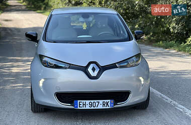 Хэтчбек Renault Zoe 2017 в 