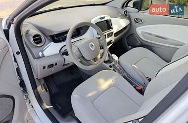Хэтчбек Renault Zoe 2017 в 