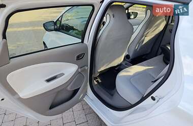 Хэтчбек Renault Zoe 2017 в 