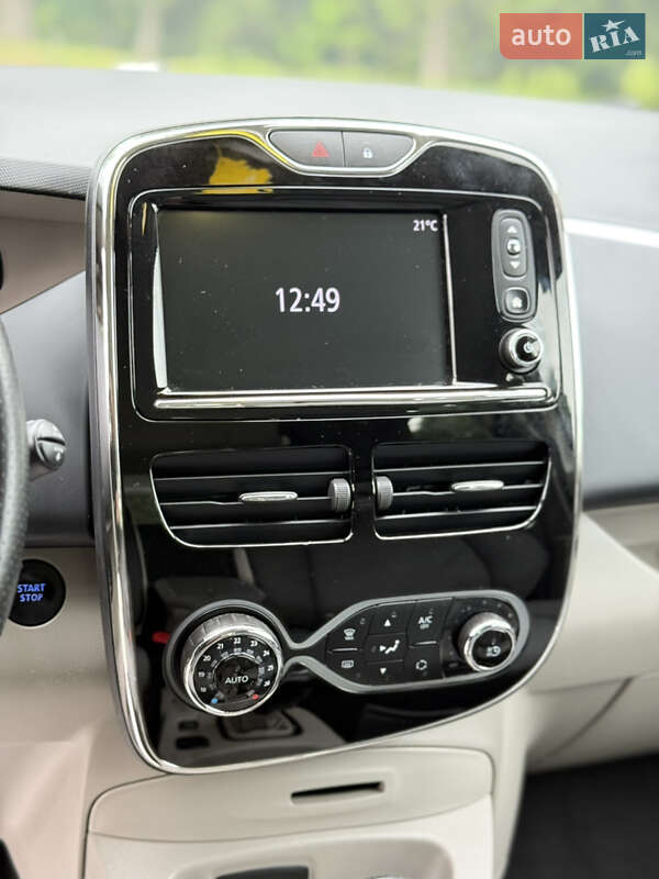 Хэтчбек Renault Zoe 2016 в Дубно