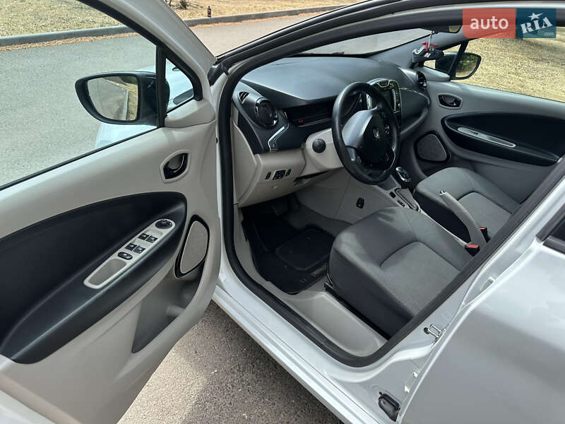 Хетчбек Renault Zoe 2016 в Кривому Розі