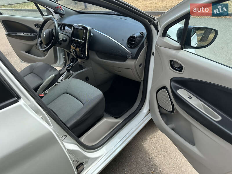 Хетчбек Renault Zoe 2016 в Кривому Розі