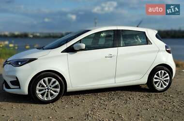 Хэтчбек Renault Zoe 2020 в 
