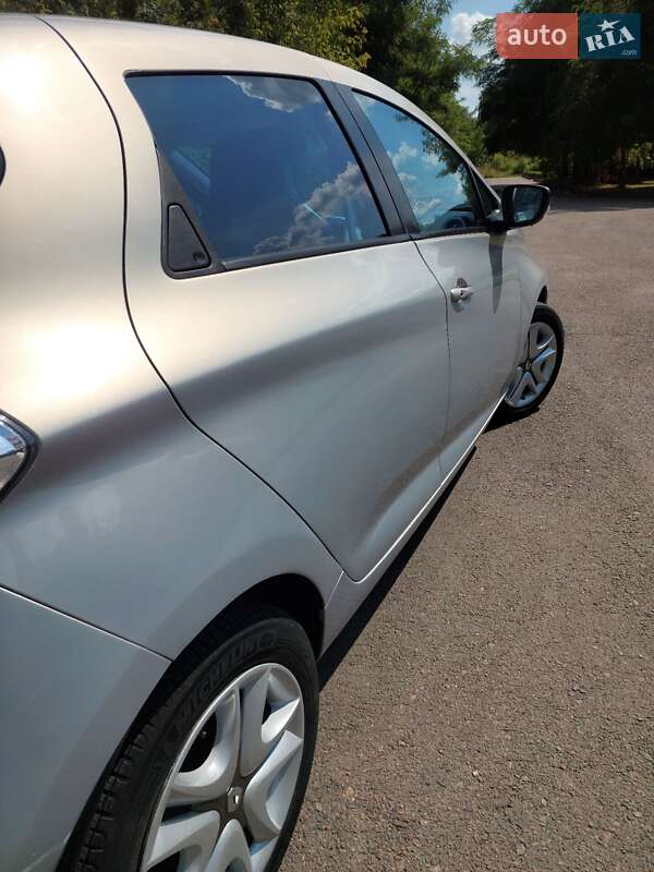 Хэтчбек Renault Zoe 2015 в Ровно