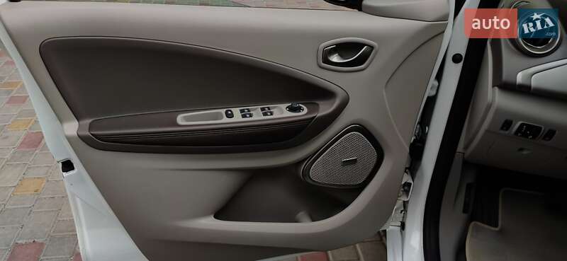 Хэтчбек Renault Zoe 2017 в Кременчуге фото 24 Хэтчбек Renault Zoe 2017 в Кременчуге