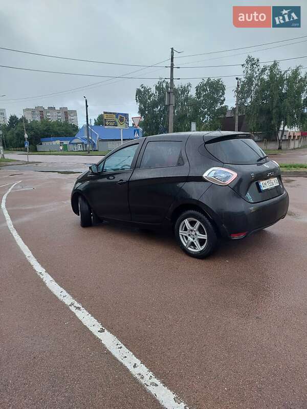 Хэтчбек Renault Zoe 2015 в Житомире