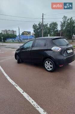 Хэтчбек Renault Zoe 2015 в 