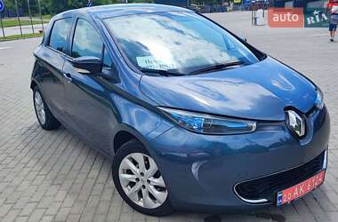 Хэтчбек Renault Zoe 2017 в 