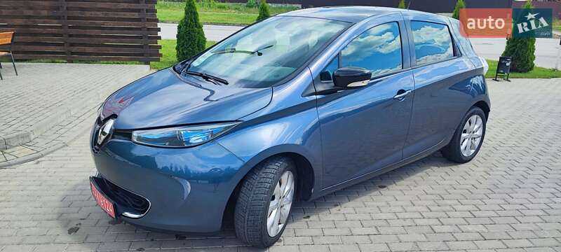 Хэтчбек Renault Zoe 2017 в 