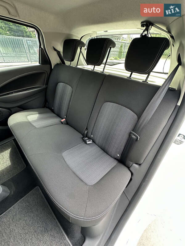 Хэтчбек Renault Zoe 2018 в Белогородке