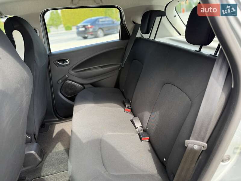 Хэтчбек Renault Zoe 2020 в Городке