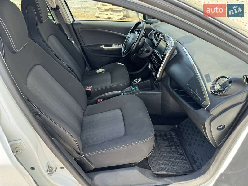 Хэтчбек Renault Zoe 2018 в Сарнах
