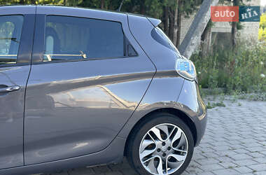 Хетчбек Renault Zoe 2016 в 