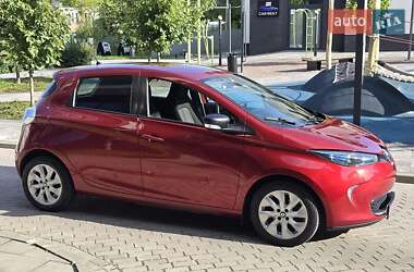 Хетчбек Renault Zoe 2017 в 