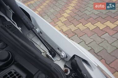 Хетчбек Renault Zoe 2018 в 