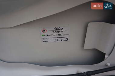 Хетчбек Renault Zoe 2018 в 