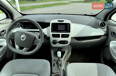 Хэтчбек Renault Zoe 2019 в 