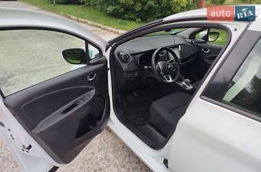 Хэтчбек Renault Zoe 2021 в 