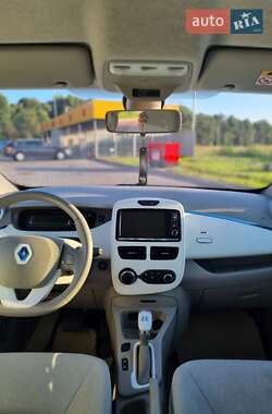 Хэтчбек Renault Zoe 2012 в 