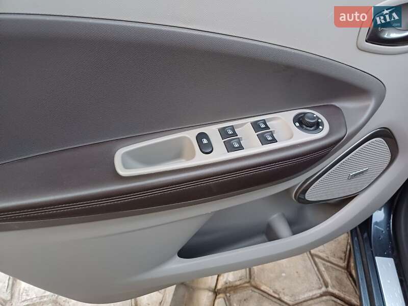 Хетчбек Renault Zoe 2017 в Запоріжжі