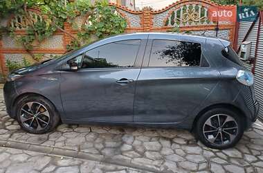 Хэтчбек Renault Zoe 2017 в 